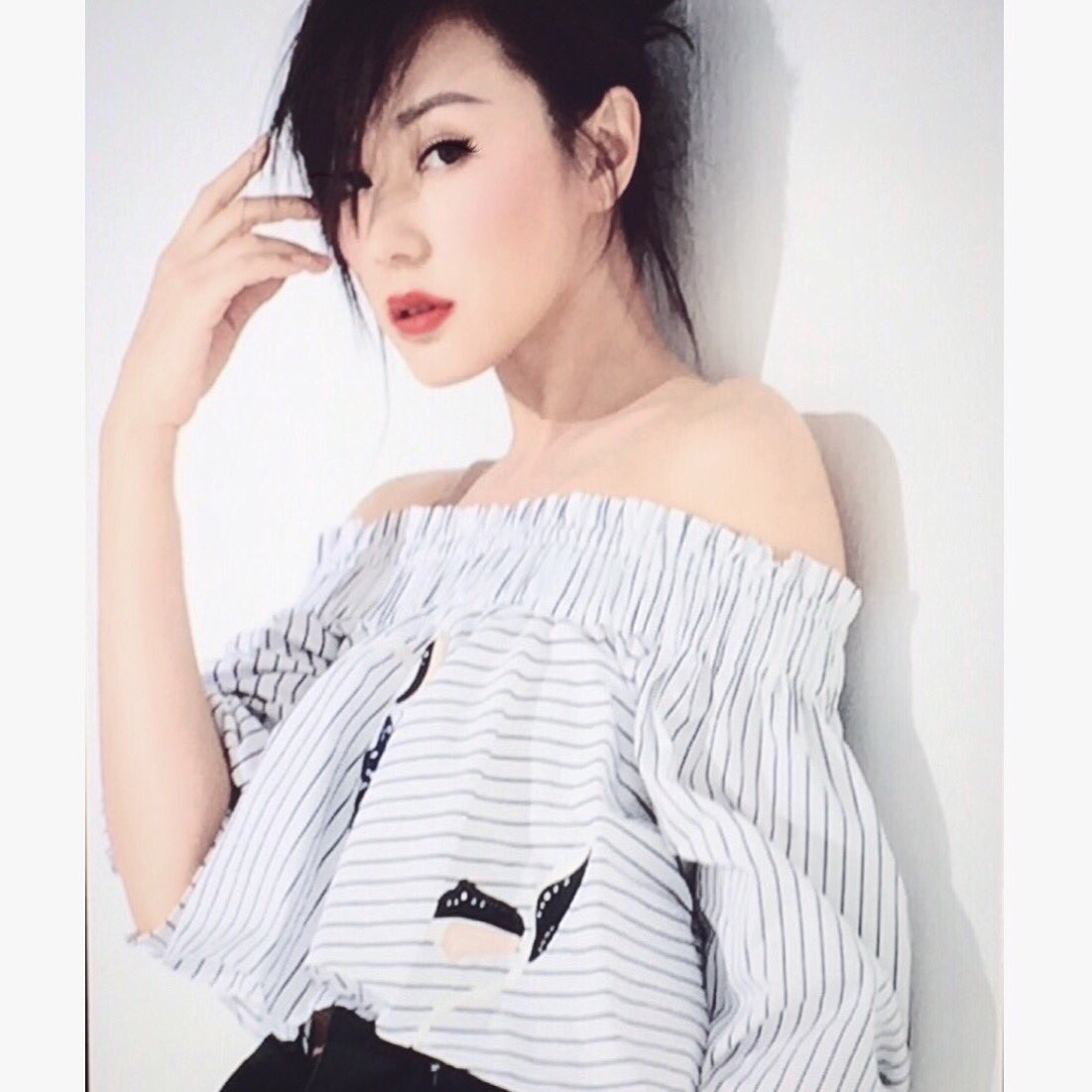 Iamvioletliu's tweet photo. I choose less so I can have more. https://t.co/M8mHr3wJyM