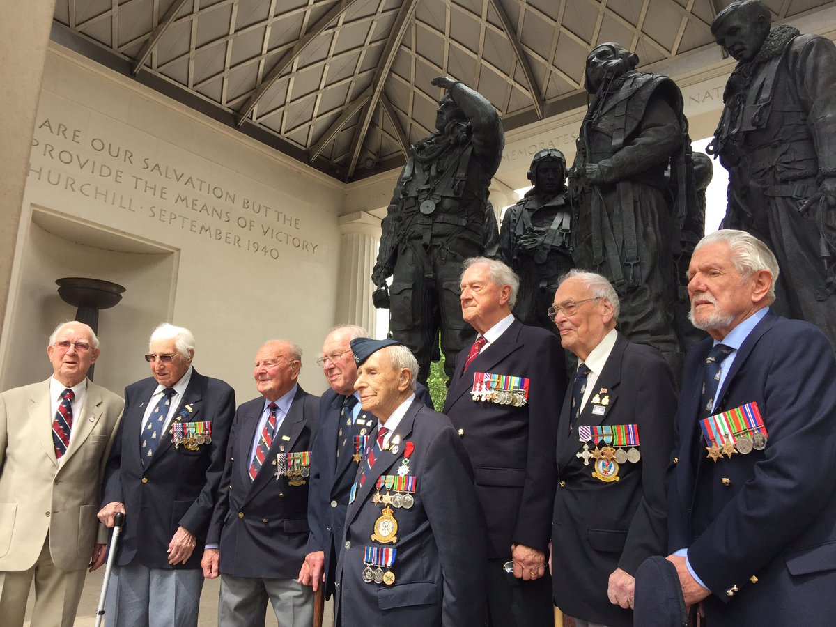 Bomber Command veterans paid respect to their fallen comrades at today's Remembrance Service #BomberCommandMemorial