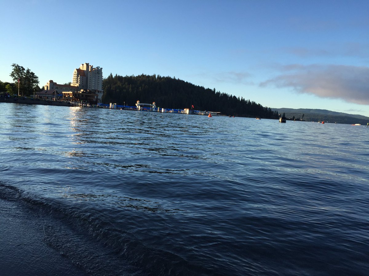 GleasonIronman's tweet photo. Lake Coeur d'Alene looking great a few minutes before 3,000 athletes jump in. #imcda70 https://t.co/0WlS1h5nug