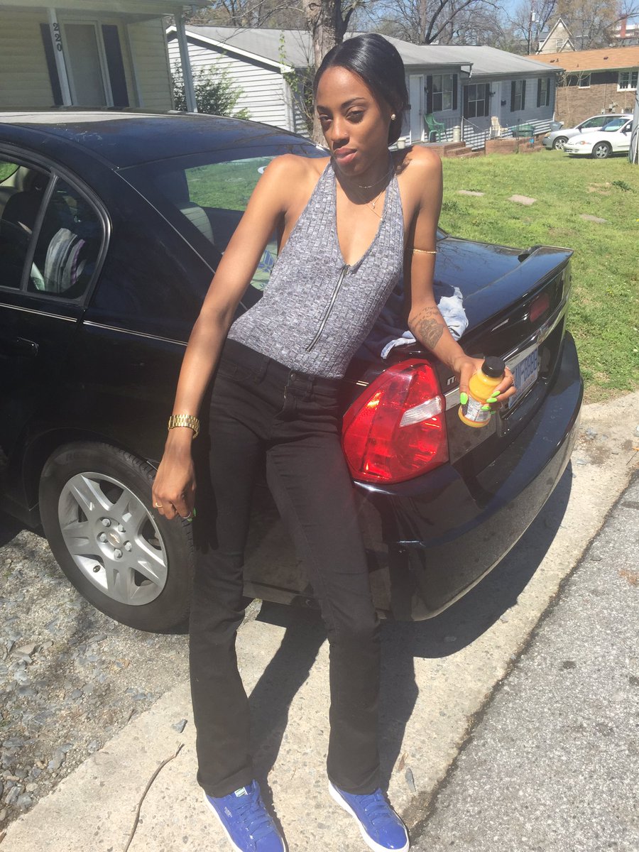 Legssssss's tweet photo. #ibreaktheinternet you're welcome 💞 https://t.co/Ipxn4Klnje