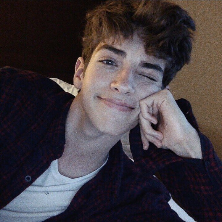 • +19
• <a href="/MelroseHighRPG_/">Construction.</a> 
• rt please