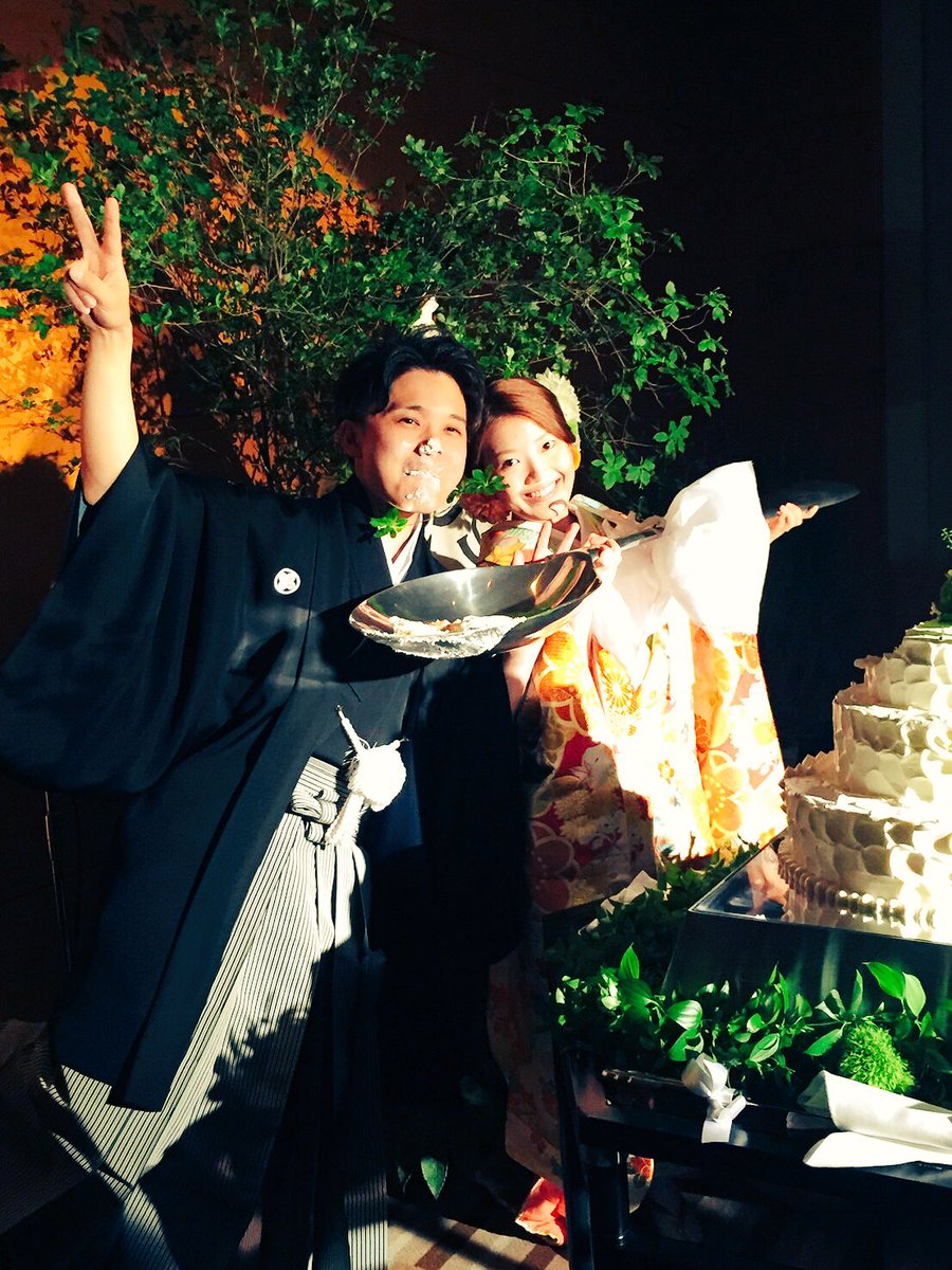O Xrhsths あで Sto Twitter 昨日は最高の時間でした 大切な仲間たちに祝ってもらえて 本当幸せ者です 楽しかったー 披露宴 嫁から顔出し許可出た みなさんハードル上げすぎです 超庶民的なしょうゆ顔です