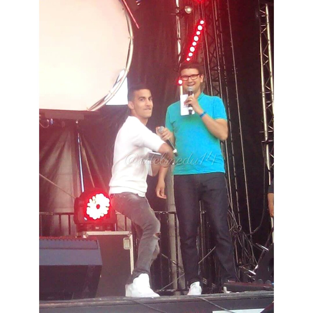 adbrtn_'s tweet photo. @SoufMusic au #RivaBellaFestival et #EmissionNRJ 😍💟 https://t.co/xgapiNn7Ah