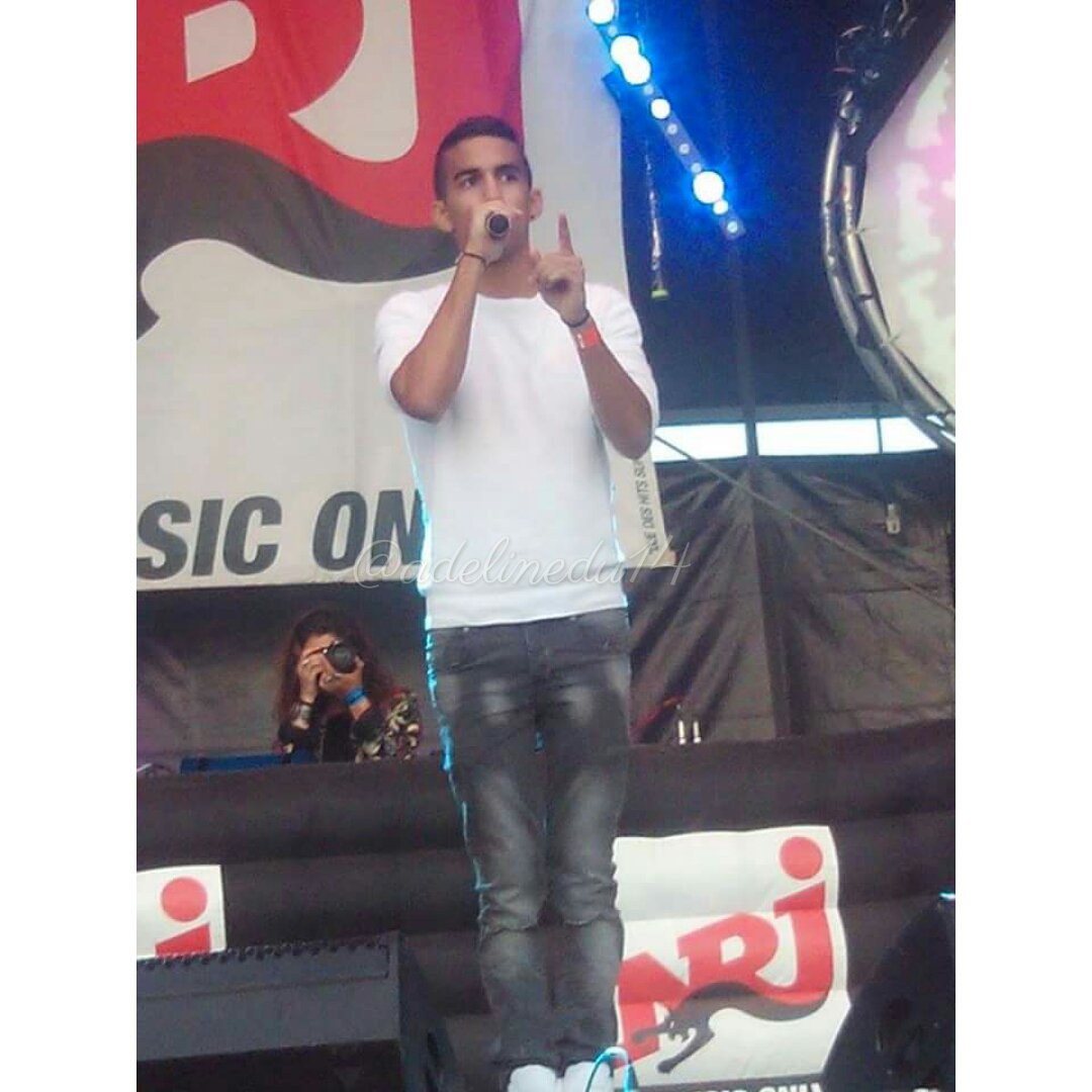 adbrtn_'s tweet photo. @SoufMusic au #RivaBellaFestival et #EmissionNRJ 😍💟 https://t.co/xgapiNn7Ah