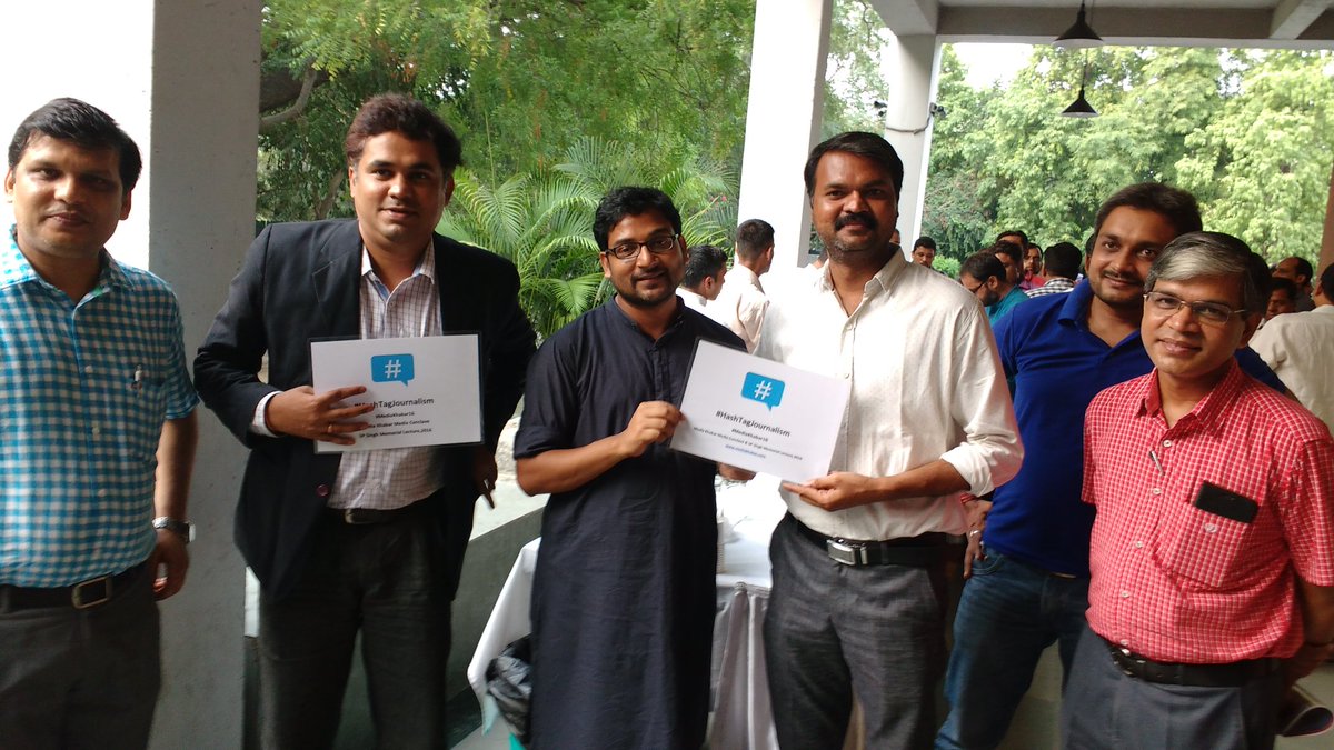 Media_Khabar's tweet photo. SP Singh Memorial Lecture2016 #HashtagJournalism #MediaKhabar16 https://t.co/qhIArLnI2f