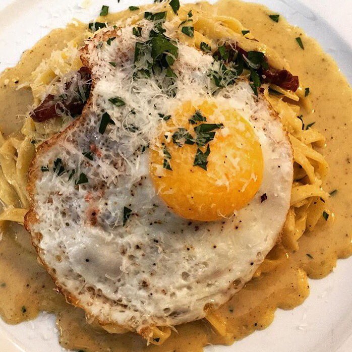 TrevaRestaurant's tweet photo. Put an egg on it for #brunch #Weha 🍳 https://t.co/rbeSStWiTs