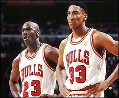 FakeSportsCentr's tweet photo. Who would win in a 2-on-2? 

RT for Jordan and Pippen

LIKE for LeBron and Kobe https://t.co/0WNgYlQpQ6