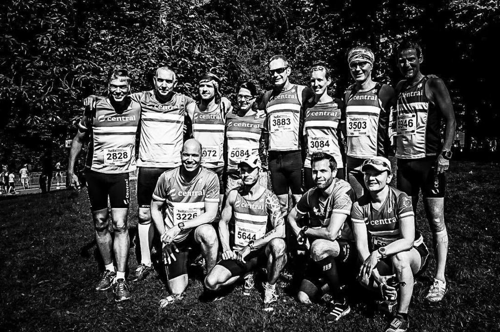 karlheinzeberts's tweet image. Stark begonnen, aber ab km 15 stark nachgelassen: Geschafft :-)) #hellahalbmarathon #hella… ift.tt/28UdANS