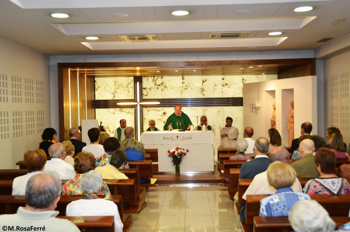 Aquest matí primer acte del Centenari de la Residència
Una missa celebrada pel Bisbe de Sant Feliu Mr. Agustí Cortés