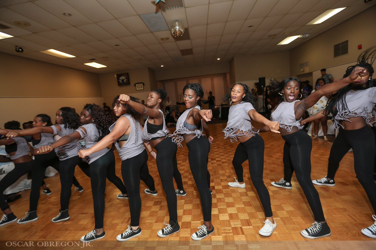 YaGrlTam's tweet photo. #squad #idz4l #okayladies #nowlets #getinformation 😈😈 https://t.co/Xwv2ItBHgl