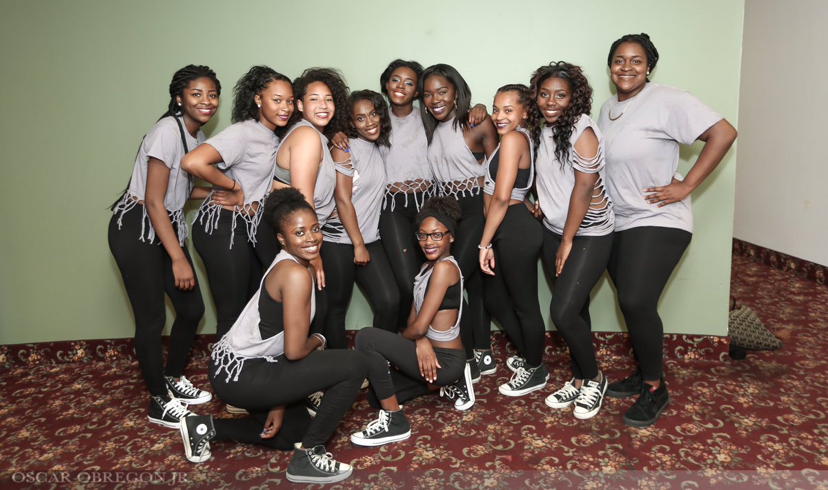 YaGrlTam's tweet photo. #squad #idz4l #okayladies #nowlets #getinformation 😈😈 https://t.co/Xwv2ItBHgl