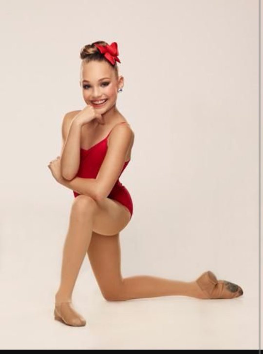 danzaespasion's tweet photo. Alguien más la conoce????  @maddieziegler  bailarina de Dance Mom  Y bailarina de @Zia https://t.co/eXngH5Fzvg