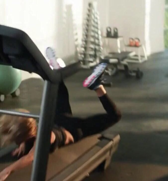 casuallymaddie's tweet image. FRICK