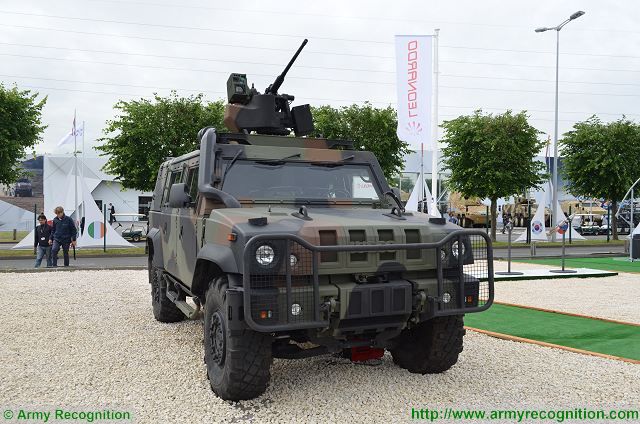 ArmyRecognition's tweet photo. #Leonardo #HITROLE Light Remote #Weapon Station for wheeled and tracked combat vehicles Read https://t.co/2OSpASE20L https://t.co/9mMAvpDBxv