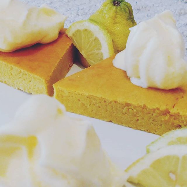 Fitgyal's tweet photo. glad its a sunday, baking day, lemon tarts #baking#desserts#fit https://t.co/aceFOLhWYB