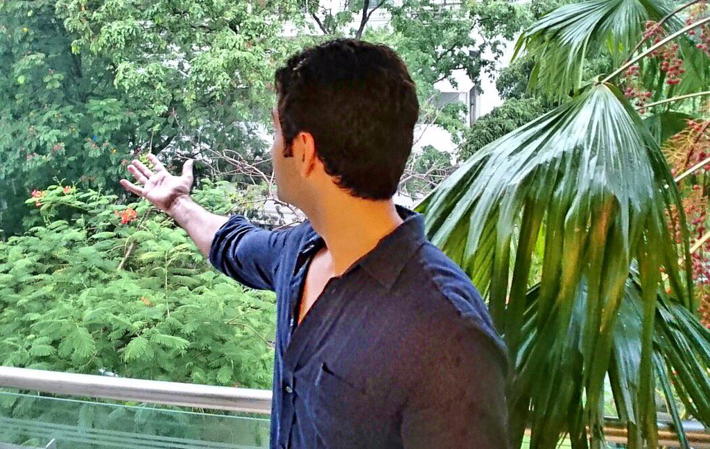 nandishsandhu's tweet photo. With the perfect weather in the city! I just feel like sipping in some hot tea! What about you guys? https://t.co/EUfPn7nyAS