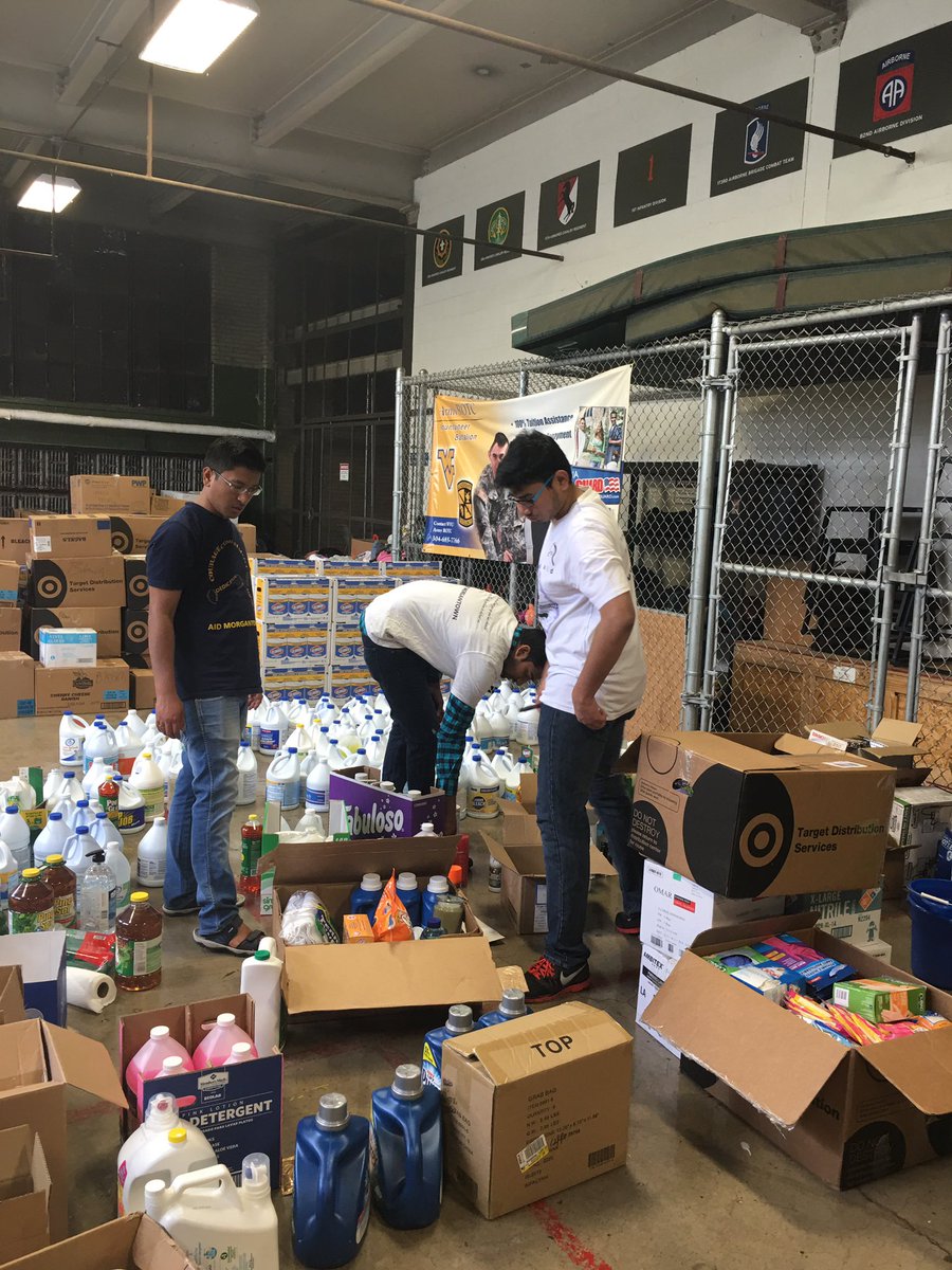 WVUStudentLife's tweet photo. Moved by the outpouring of support today. Keep it coming! #WVFloods #WVU #MountaineerStrong #WestVirginiaStrong https://t.co/Dwsn3liKVF