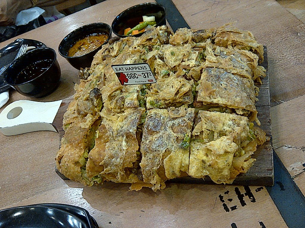 nike_qq's tweet photo. hungry john, malabar deluxe and 8 wonders martabak @EatHappens https://t.co/YF43NhXB0q
