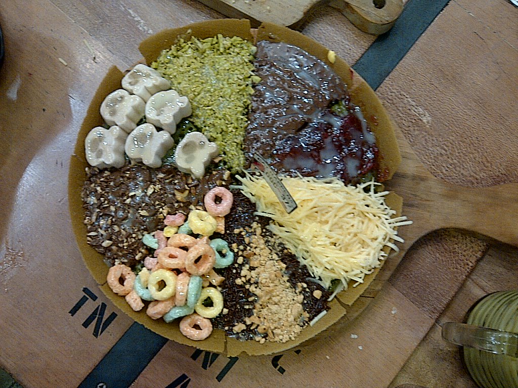 nike_qq's tweet photo. hungry john, malabar deluxe and 8 wonders martabak @EatHappens https://t.co/YF43NhXB0q