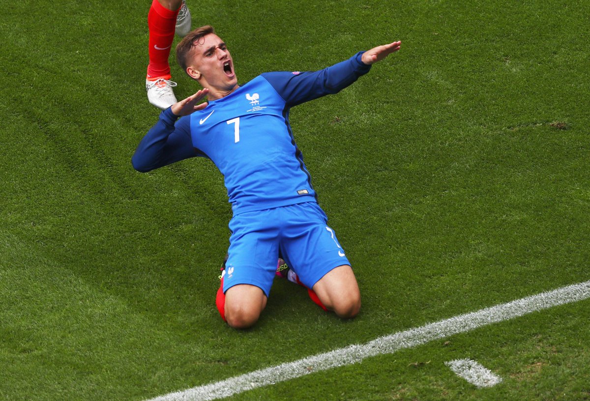 OptaJean's tweet image. 2 - Les 2 derniers doublés de @AntoGriezmann tcc :
⚽⚽ v Barcelone en Ligue des Champions
⚽⚽ v #IRL à l'EURO
MVP.