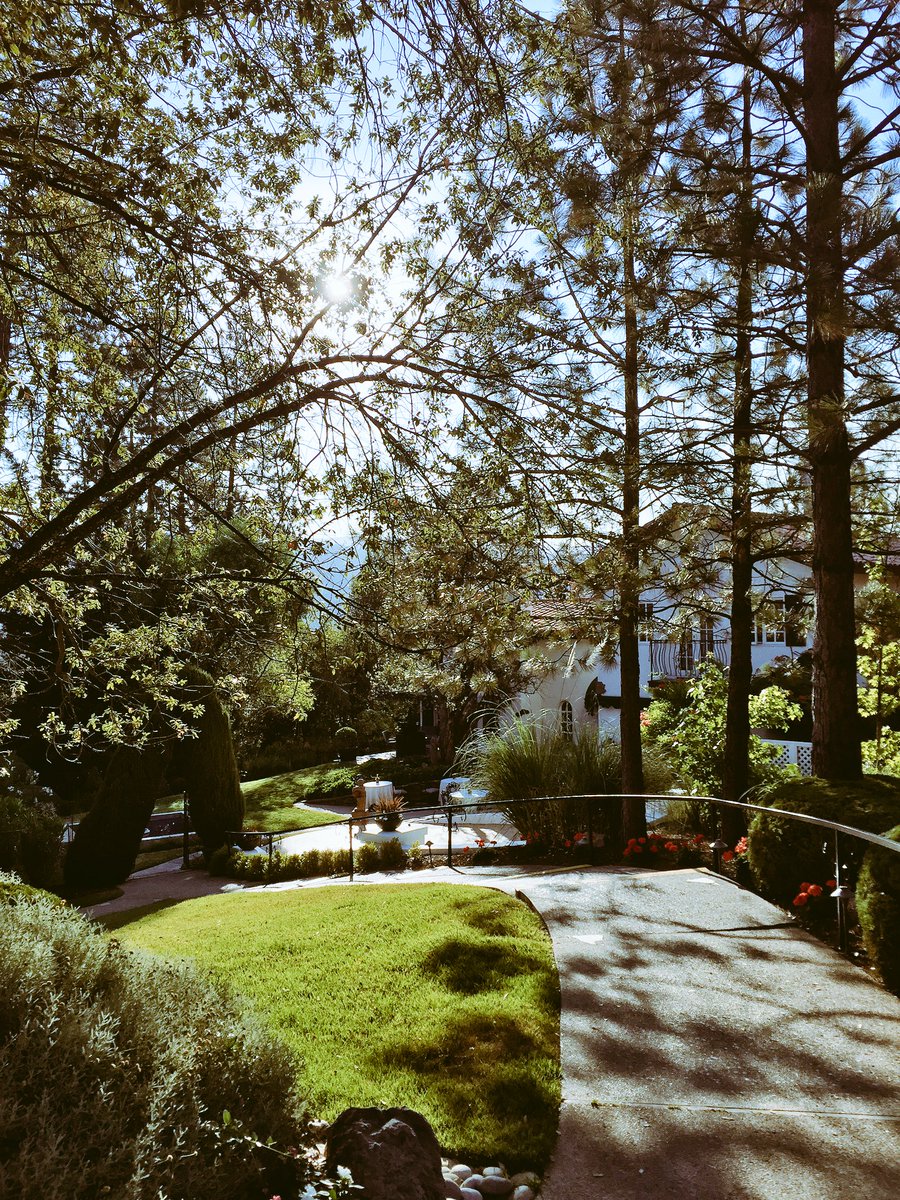 Good morning <a href="/chateausureau/">Chateau du Sureau</a>! Time to hit the road:( off to NYC again. Thank you for the amazing time Mrs Erna