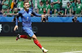 DFCO_Officiel's tweet photo. Bravo à l'équipe de #France et à notre #Bourguignon Antoine #Griezmann pour la qualif ! #EURO2016 #MadeinMacon https://t.co/vTG1S24pkW