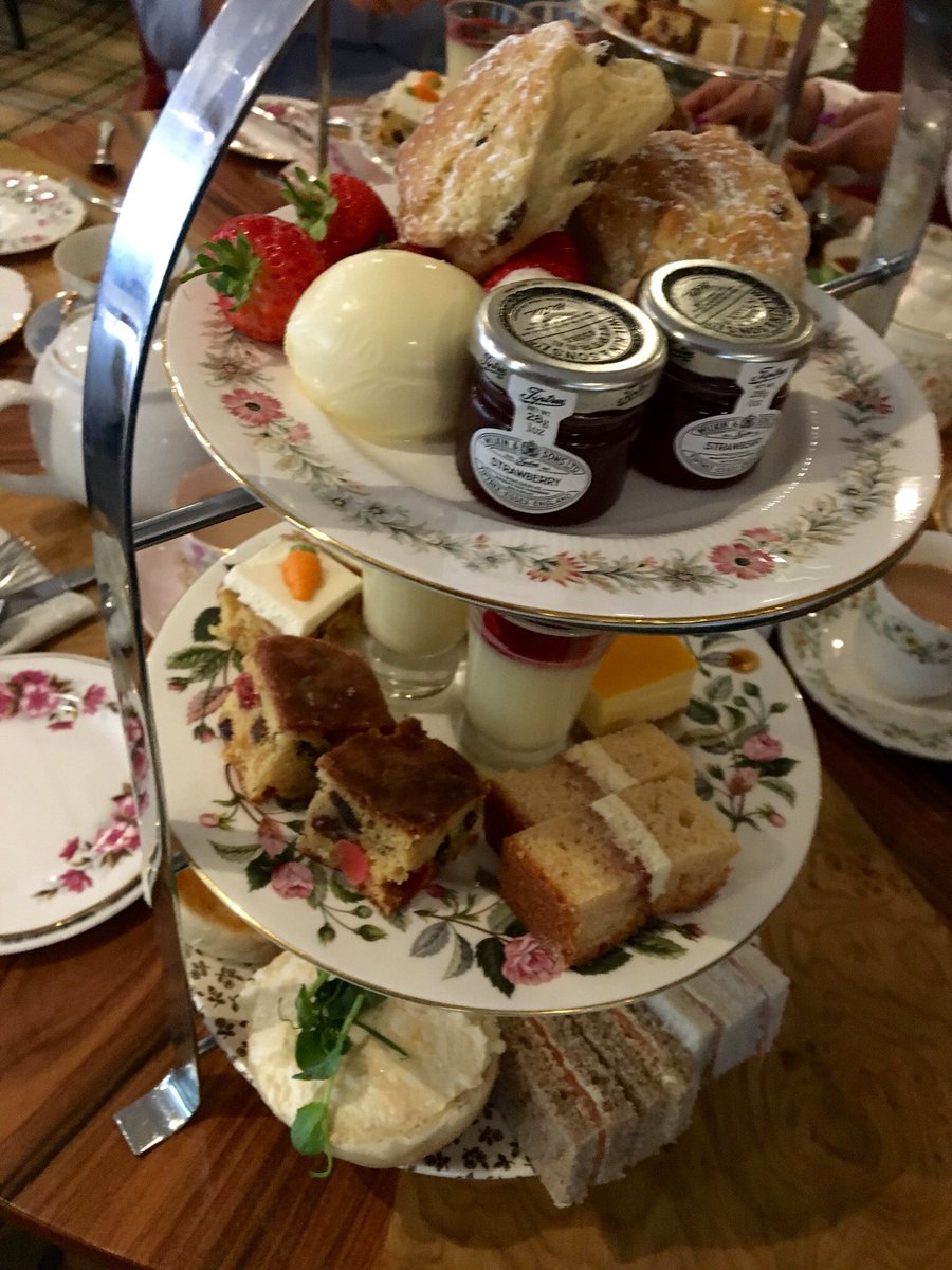 SEBeebe's tweet photo. @TheSpicedPear Thank you for a great afternoon tea with great friends, great food what more could you ask for https://t.co/TdziUC1xuC