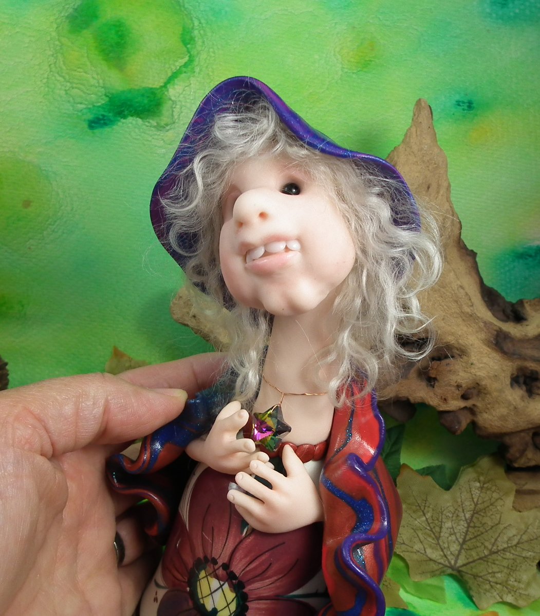 ElfWorldArtisan's tweet image. ~ my new friend 'Lady Columbyne' ~ etsy.me/2936UAZ ~ Elf Mistress of Summertime Flora ~ #BeeDefender ~