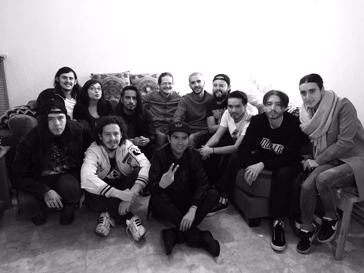 PararrayosMx's tweet photo. En proceso creativo con @cavernoise @emisariorock @FunkilaMx @rubik1138 @rexmxx @NeverEndsMetal #Pararrayos ⚡️ https://t.co/g5r2E9VJe8