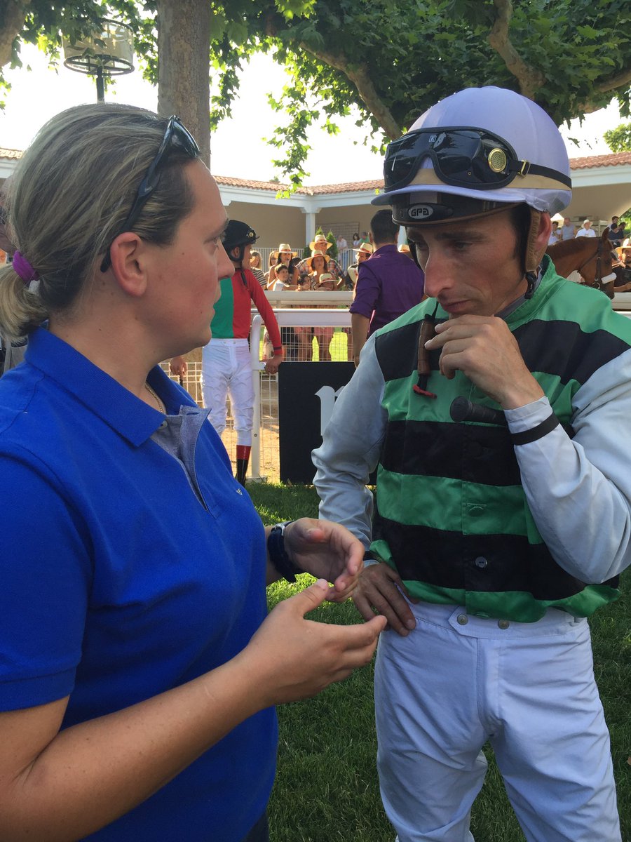 Ferdemente1's tweet photo. A Mendiz, Ana y a mí nos gustó #Azilian de 4 años, bonito galopar, fondo, pero falto de moral, que se la daremos 👌🏾🏇 https://t.co/Q04uafafB2