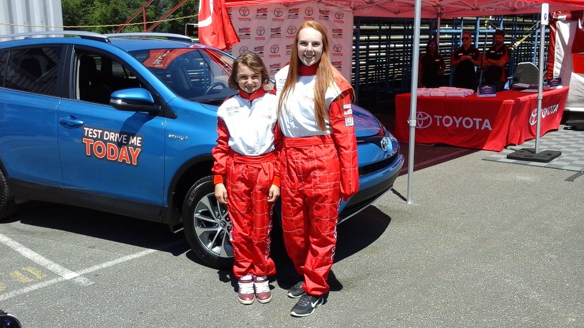 kartSTARTca's tweet photo. #BigSisterLittleSister Cambria and Destiny enjoying a day together at #kartSTART2016 #RussBond teaches car #safety https://t.co/ssa2ZBG5FV
