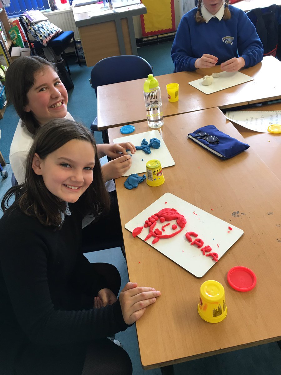 MrsQuinnSPS's tweet photo. Plasticine portraits, and deciding how we'd like our classroom environment to look in August! #pupilconsultation https://t.co/x5EhpiQAyZ