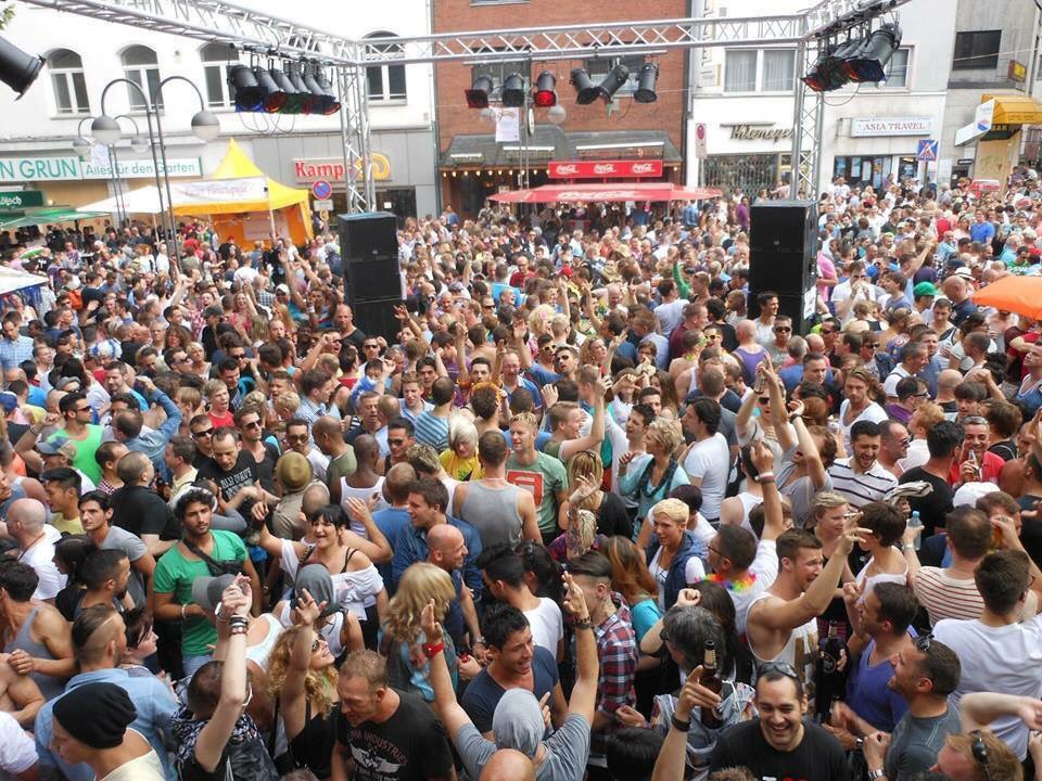 tomdebohrar's tweet photo. Sunday July 3 #Cologne #gürzenich #colognepride
6 - 8 PM
@DJ_A_ALVAREZ & electric violonist #DylanNaylor
❤️❤️❤️ https://t.co/eB4jO7dYRT