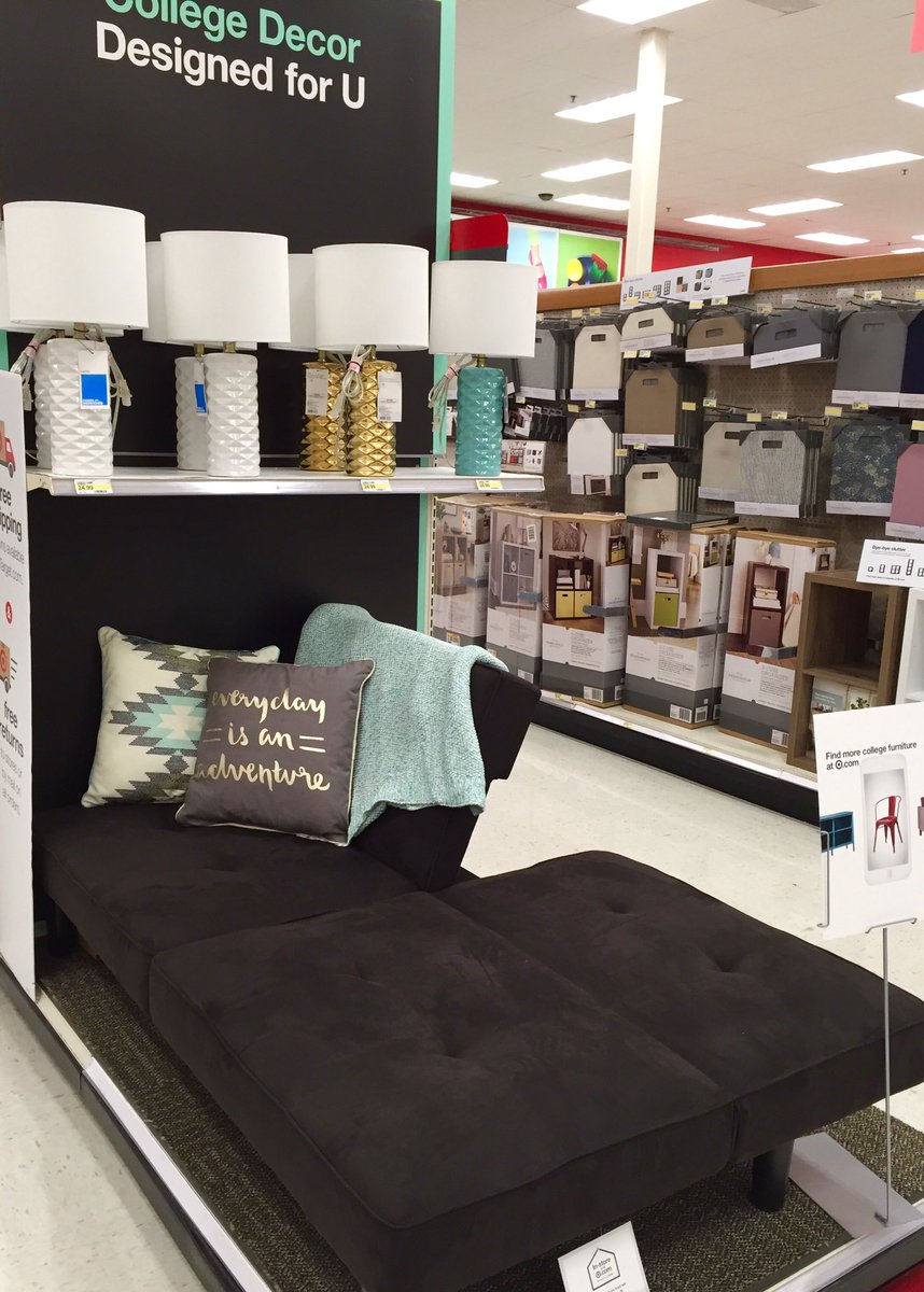 WhipCarson's tweet photo. It's always the perfect time to redecorate! #T0906 #G194MakesCents #D129CoinChasers @AmberHafron @A_Leigh_ https://t.co/4jagczFYrK