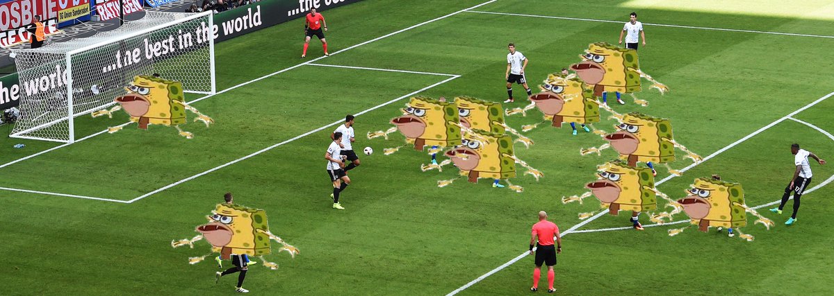 ransport's tweet photo. Dieser Moment für die Slowaken, wenn @JB17Official außerhalb des Strafraums einfach mal abzieht. #GERSVK #EURO2016 https://t.co/K6GwvWM0mq