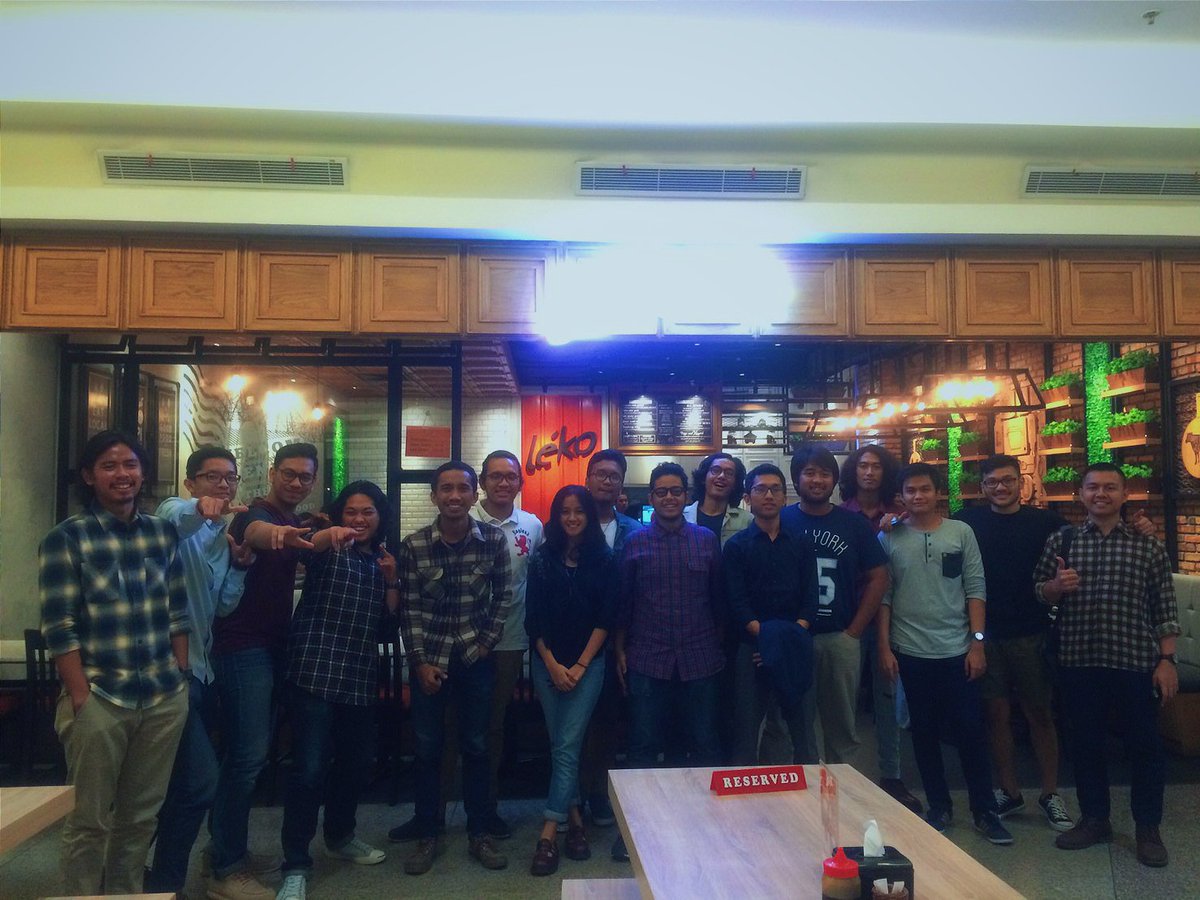 SPEITSSC's tweet photo. Tonight we had a great night with our alumnae, we were pleased to meet them. #HighPerformanceIntegrity https://t.co/mXawwo78PC