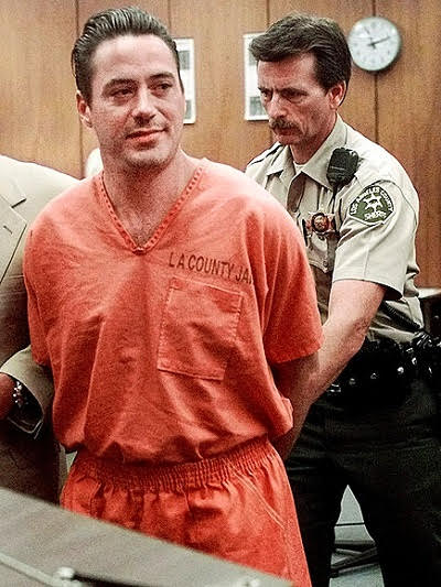 ViralHubb's tweet photo. 10 Actors That Have Spent Time In Jail https://t.co/PkEDxSvjj8 https://t.co/cdl6klGscR