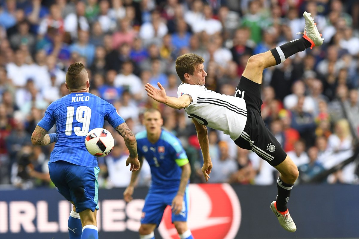 HALF TIME! Bar #Özil's penalty miss, it couldn't have gone much better. #GER lead #SVK 2-0 at the break! #GERSVK