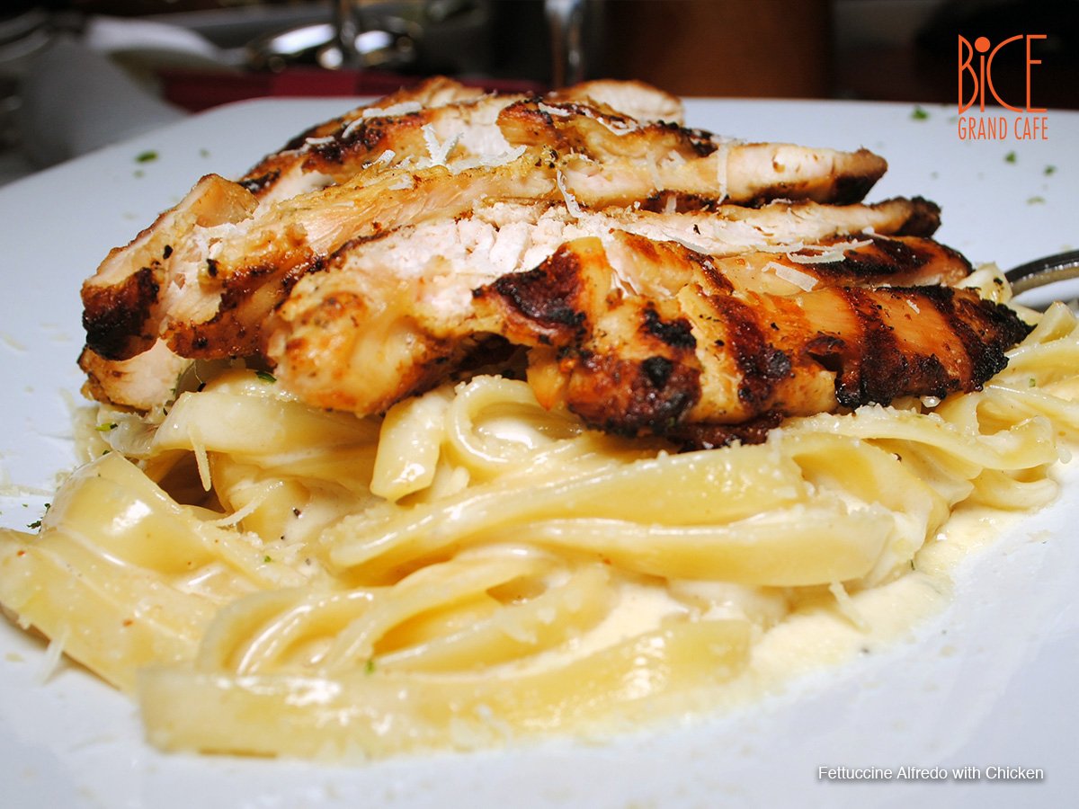 BiceGrandCafe's tweet photo. Tasty 'Fettuccine Alfredo' tossed in a cream, butter and parmesan cheese sauce. https://t.co/K3Lxsv9eD8