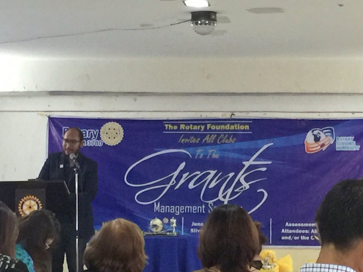 RCCosmoCubao's tweet photo. A lot of firsts. Emceeing for a district seminar and hosting the event itself. Yey! #MillenialRotarians https://t.co/JgWxtopypx