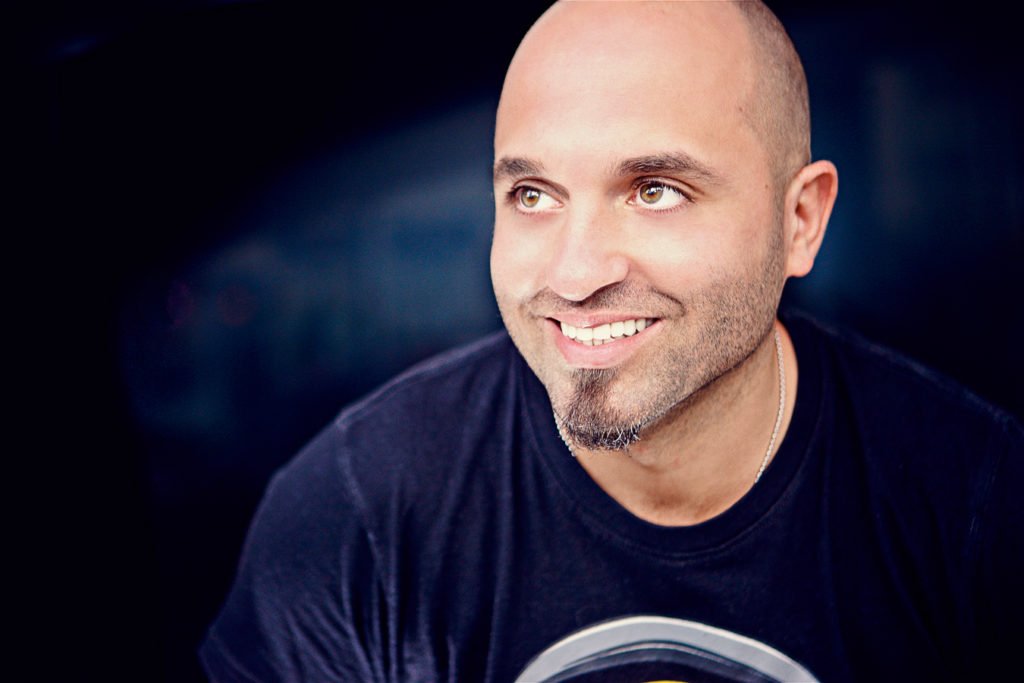 ClubHouseChart's tweet photo. Intervista a Paolo Ortelli, Dj e producer del progetto Spankers - https://t.co/qDmo8KNvzO | #CHC https://t.co/1tWEWtPMpj
