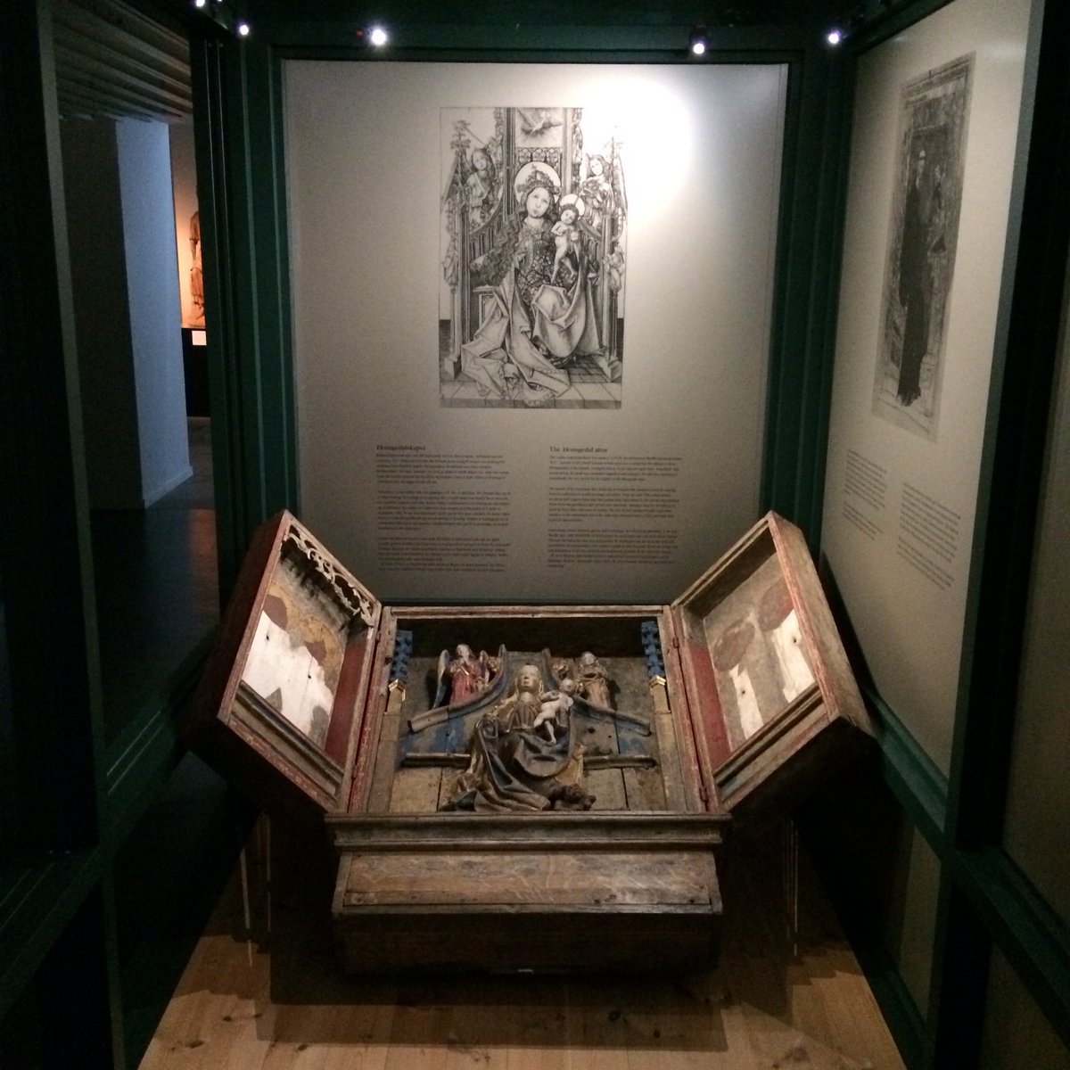 tibetcurator's tweet photo. Post #IATS16 spent the morning @UiB_museet incredible displays - religious art in context. Hats off to the curators https://t.co/riL21ZrJgW