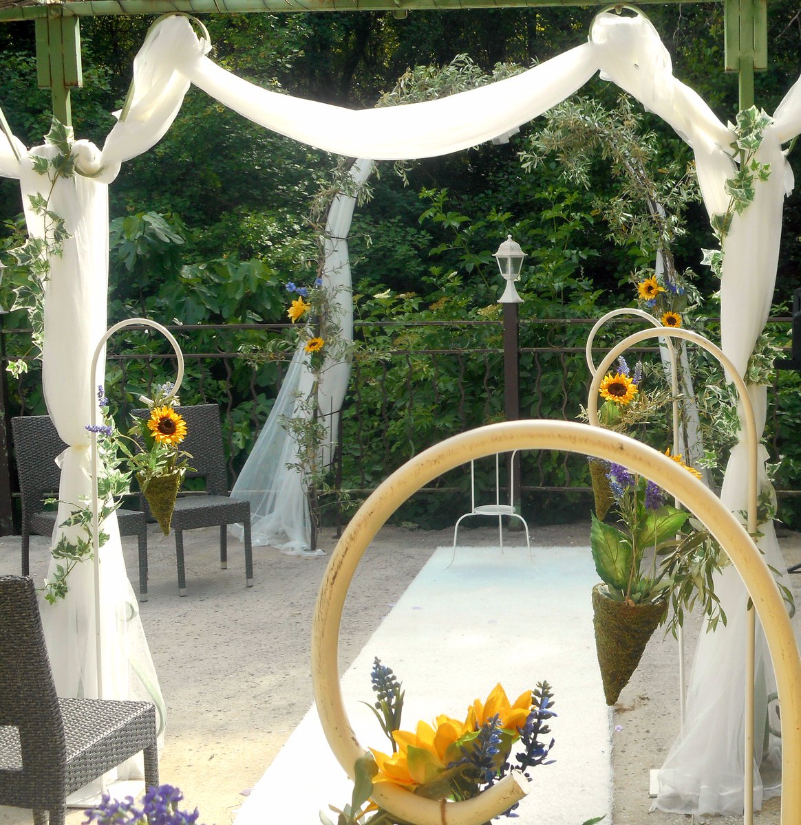 EVENESSENCES's tweet photo. Samedi 28 Mai 2016 , cérémonie  provençale var #officiantcérémonielaique#weddingplanner https://t.co/UMHPVOUF44
