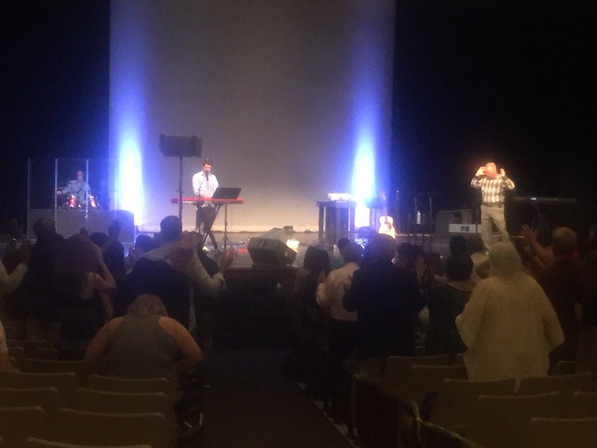 MonicaTVNews's tweet photo. 6 mos. after a tornado destroyed its building, @OasisChurchLV holds service at Rowlett HS #txtornadoes #6MonthsLater https://t.co/hZsgJF26qi