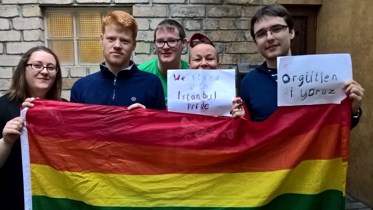 labouryouth's tweet photo. Our activists stand in solidarity with #IstanbulPride. The hashtag #Örgütleniyoruz means "we are organising". https://t.co/k8Xzzk3p6n