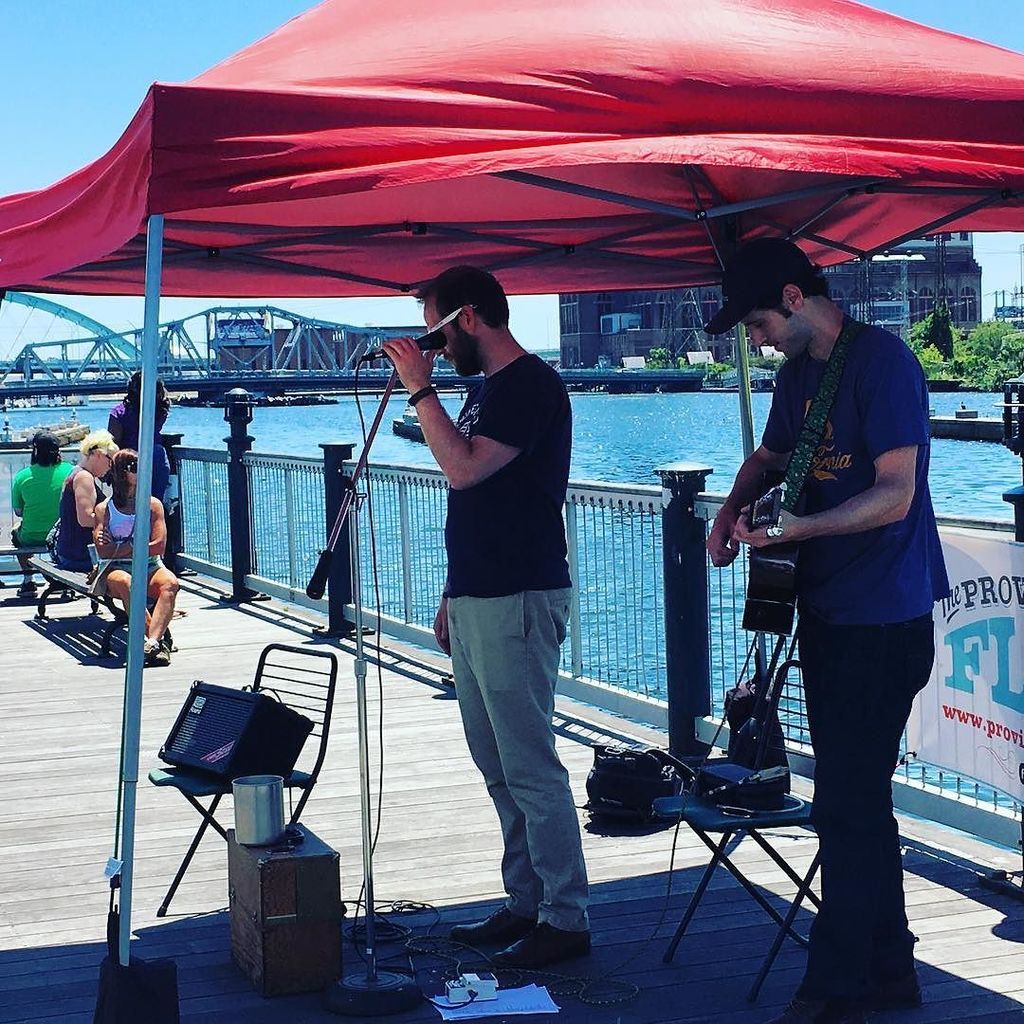ProvidenceFlea's tweet photo. Thanks for the cool acoustic tunes Mike! #MikeCunningham https://t.co/ObHCGzvyaw https://t.co/rdyAUOPtXD