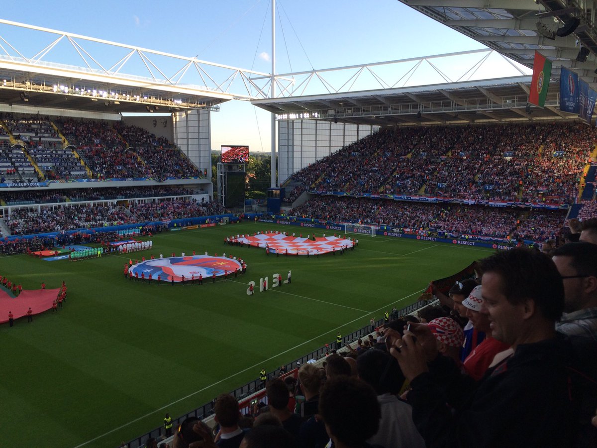 _martinjweller's tweet photo. Great night out in Lens. Shame Cristiano Ronaldo didn't turn up. 117 mins for a shot on target ๐ #EURO2016 #CROvPOR https://t.co/roBq8BdzEu