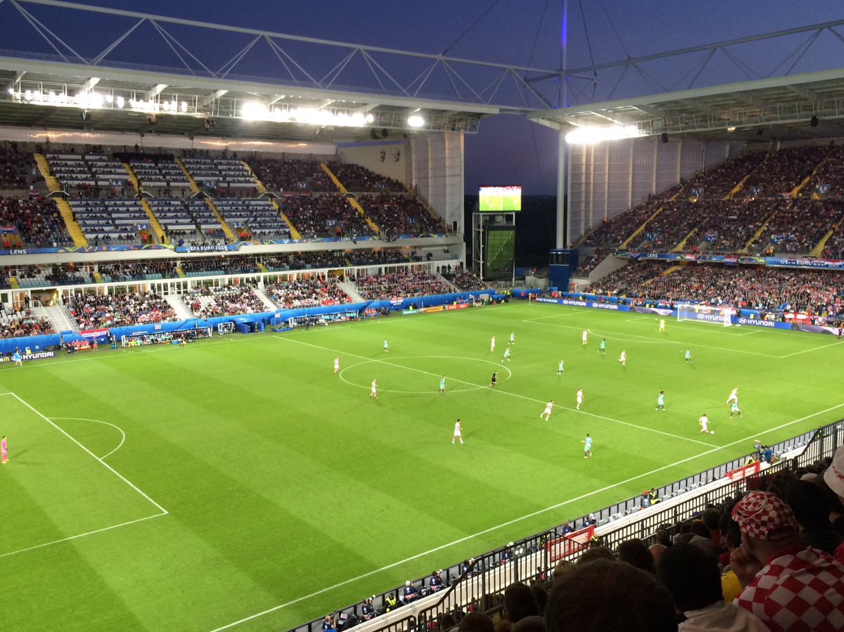 _martinjweller's tweet photo. Great night out in Lens. Shame Cristiano Ronaldo didn't turn up. 117 mins for a shot on target ๐ #EURO2016 #CROvPOR https://t.co/roBq8BdzEu