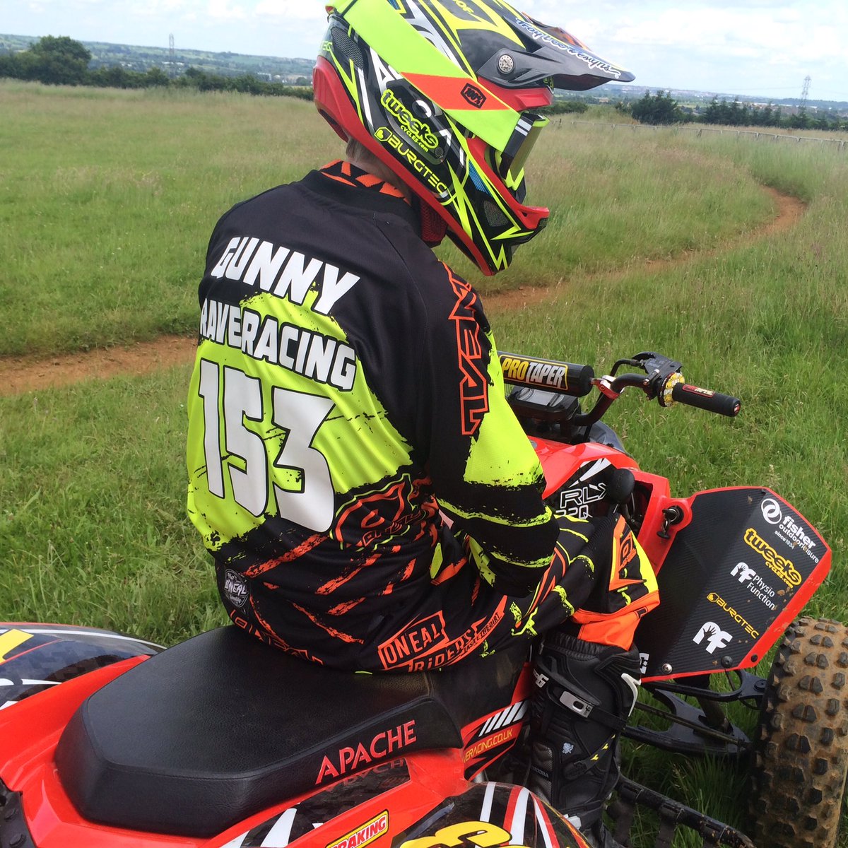 raveracing's tweet photo. Great day Moto Practice Thx @ONEAL_Europe @TweeksCycles @BritishQX  @PhysioFunction @MCInjuryRehab Video soon https://t.co/pxyxjVWcJu