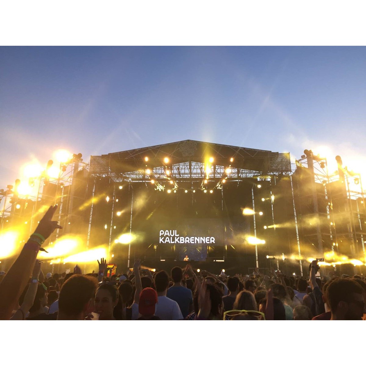 sarisfashion's tweet photo. Epic @paulkalkbrenner 😍 #asummerstory #ASummerStory2016 https://t.co/SdjcTnxsYp